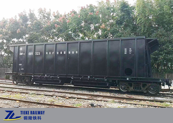 Powietrzny wagon kolejowy z rozładunkiem węgla z czterema dolnymi włazami wyładowczymi